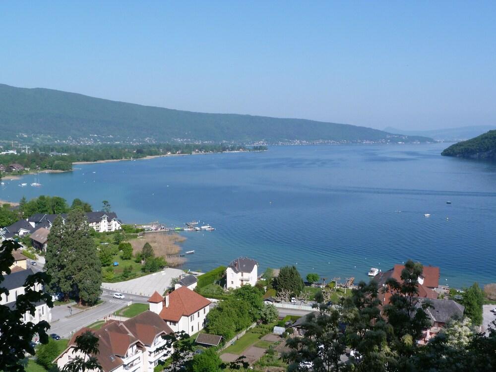 Ferienwohnung Studio Les Pieds Dans L'Eau Au Bord Du Lac D'Annecy Duingt Exterior foto