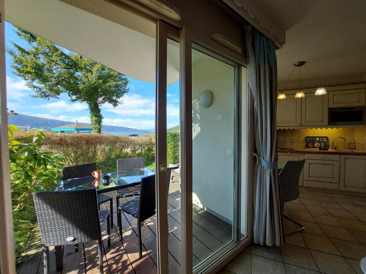 Ferienwohnung Studio Les Pieds Dans L'Eau Au Bord Du Lac D'Annecy Duingt Exterior foto