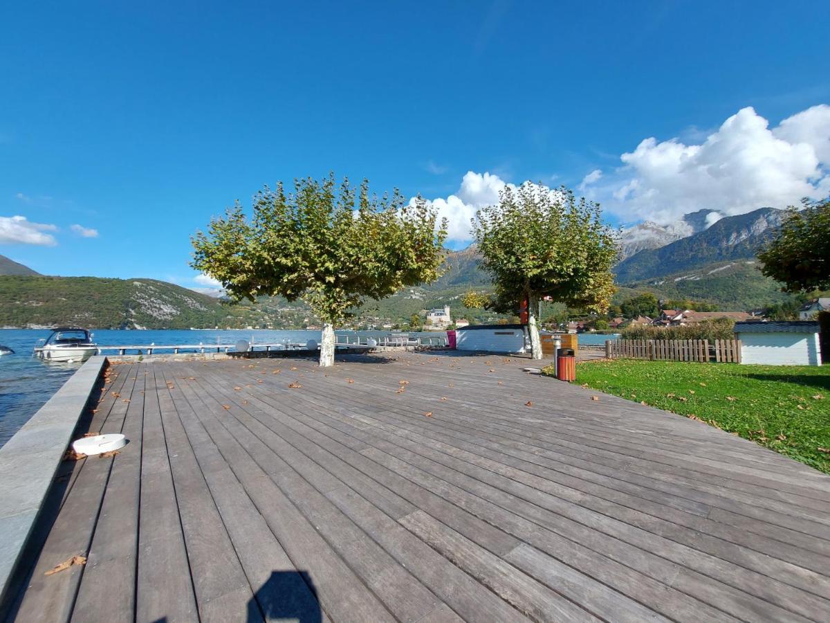 Ferienwohnung Studio Les Pieds Dans L'Eau Au Bord Du Lac D'Annecy Duingt Exterior foto